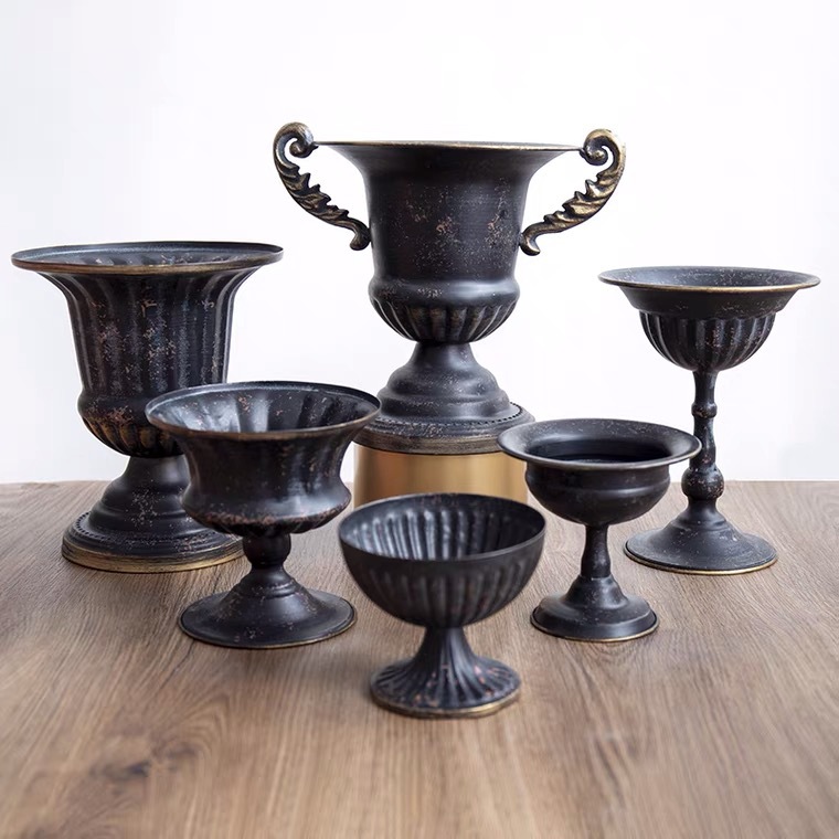 Centerpiece Vase Tall - Vaso de Metal Vintage Americano Alto